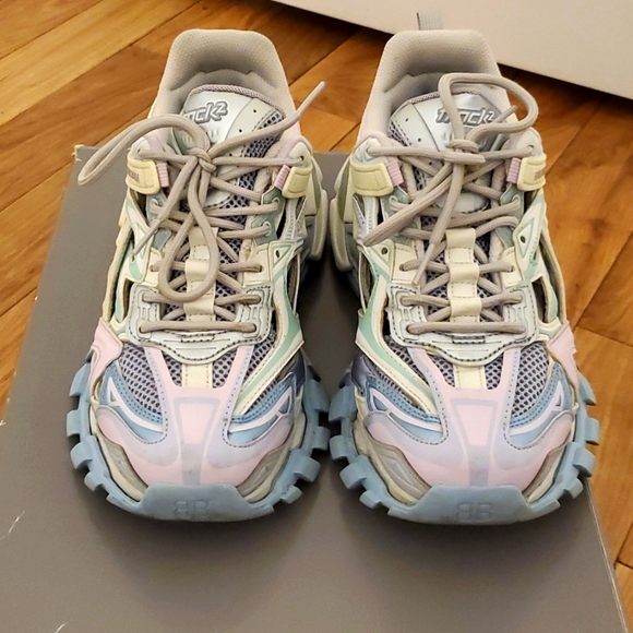 women balenciaga track 2 - Picture 1 of 5